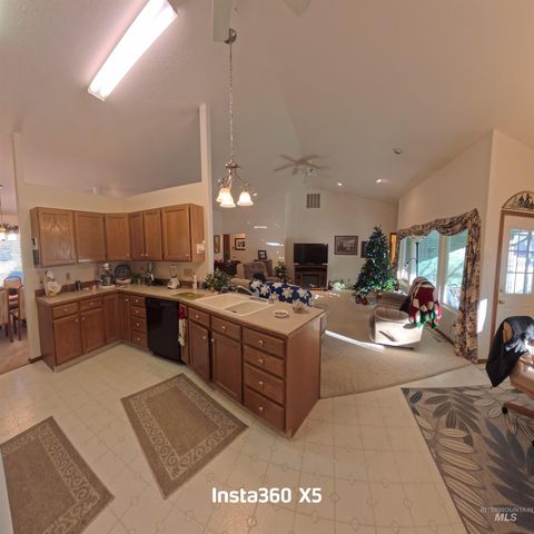 2450 Julie Lane, Twin Falls, ID 83301