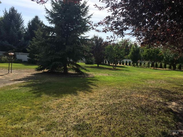 2450 Julie Lane, Twin Falls, ID 83301