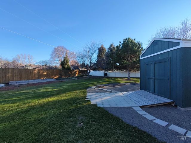 2450 Julie Lane, Twin Falls, ID 83301