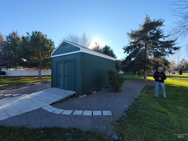 2450 Julie Lane, Twin Falls, ID 83301