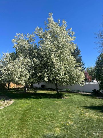 2450 Julie Lane, Twin Falls, ID 83301