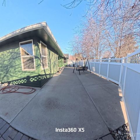 2450 Julie Lane, Twin Falls, ID 83301