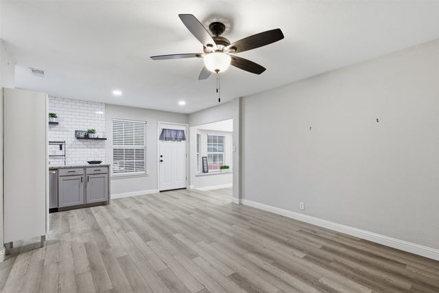 729 Hettie Street, Denton, TX 76209