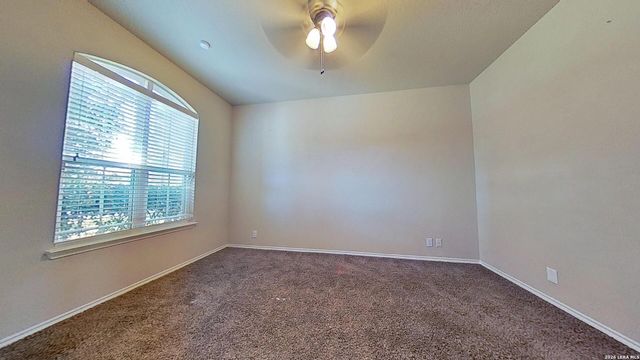 136 JOLIE CIR, Boerne, TX 78015