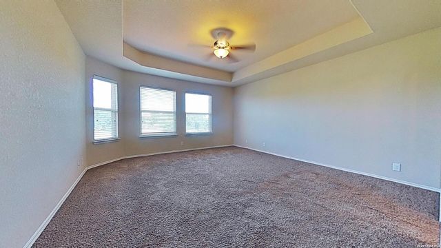 136 JOLIE CIR, Boerne, TX 78015