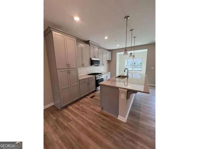 735 Brecklin Lane, Woodstock, GA 30188