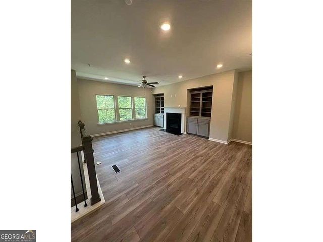 735 Brecklin Lane, Woodstock, GA 30188