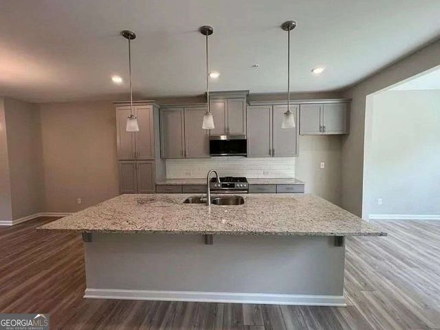 735 Brecklin Lane, Woodstock, GA 30188