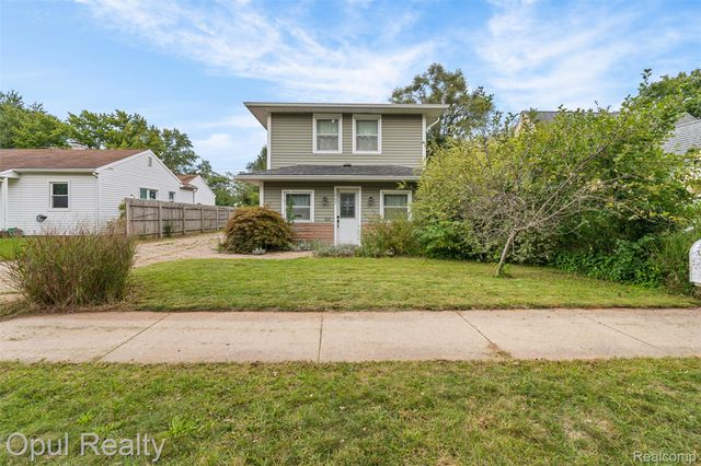 1007 Michigan Street, Brighton, MI 48116