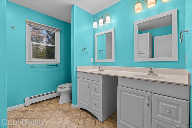 1007 Michigan Street, Brighton, MI 48116