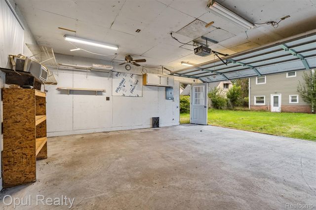 1007 Michigan Street, Brighton, MI 48116