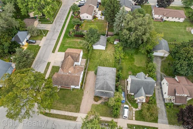 1007 Michigan Street, Brighton, MI 48116