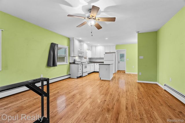 1007 Michigan Street, Brighton, MI 48116