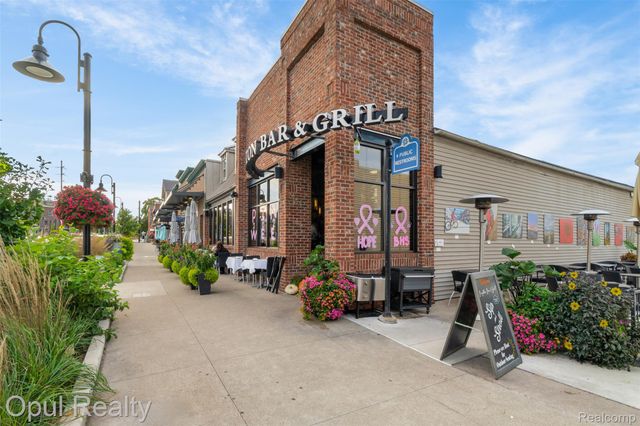 1007 Michigan Street, Brighton, MI 48116