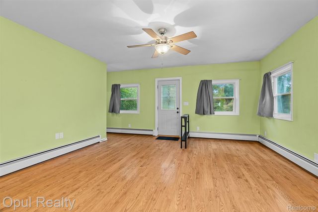 1007 Michigan Street, Brighton, MI 48116