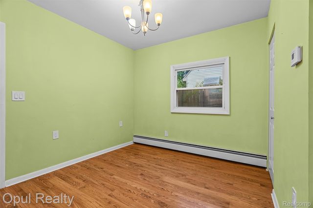 1007 Michigan Street, Brighton, MI 48116