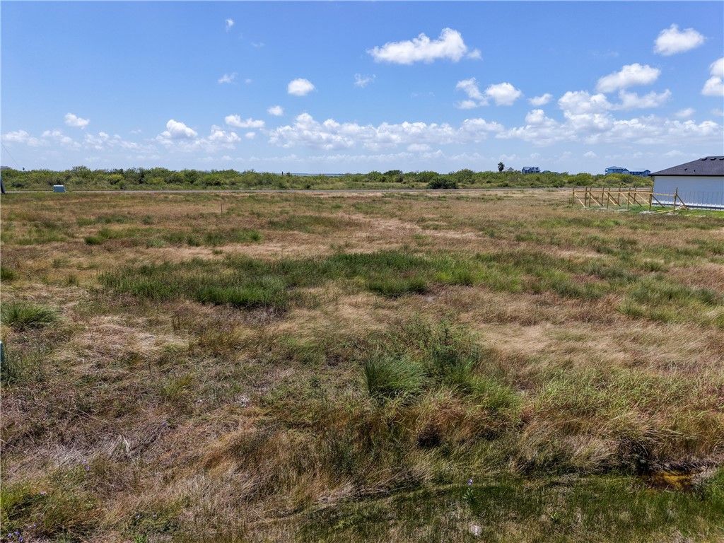 16 Northpointe Cir, Rockport, TX 78382 — exterior
