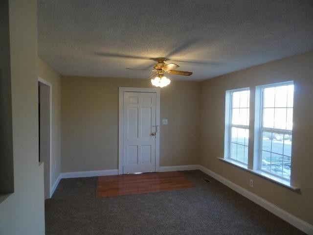 1319 Searcy St, Murfreesboro, TN 37129