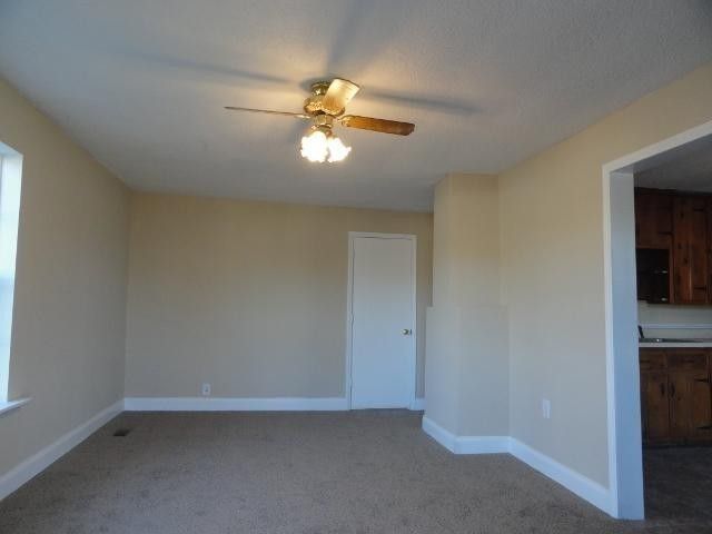 1319 Searcy St, Murfreesboro, TN 37129