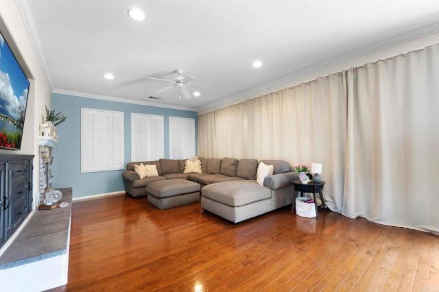 27853 Dogwood Gln, Escondido, CA 92026