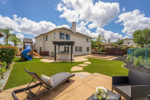 27853 Dogwood Gln, Escondido, CA 92026
