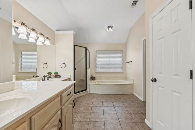 131 Sandy Creek Drive, Desoto, TX 75115