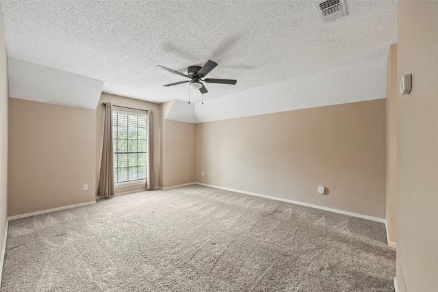 131 Sandy Creek Drive, Desoto, TX 75115