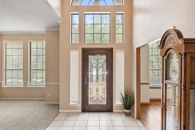 131 Sandy Creek Drive, Desoto, TX 75115