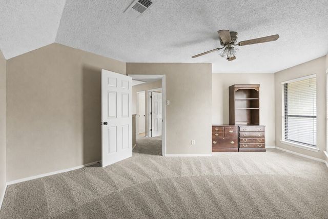 131 Sandy Creek Drive, Desoto, TX 75115