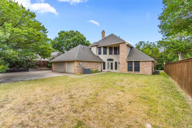 131 Sandy Creek Drive, Desoto, TX 75115