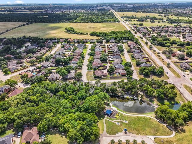 131 Sandy Creek Drive, Desoto, TX 75115