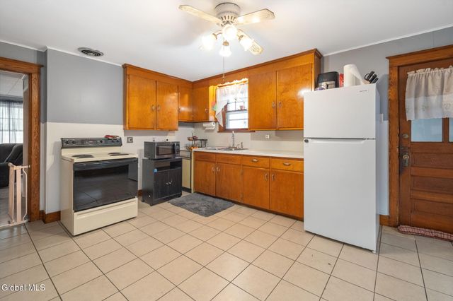 12 Harrison Avenue, Amsterdam, NY 12010