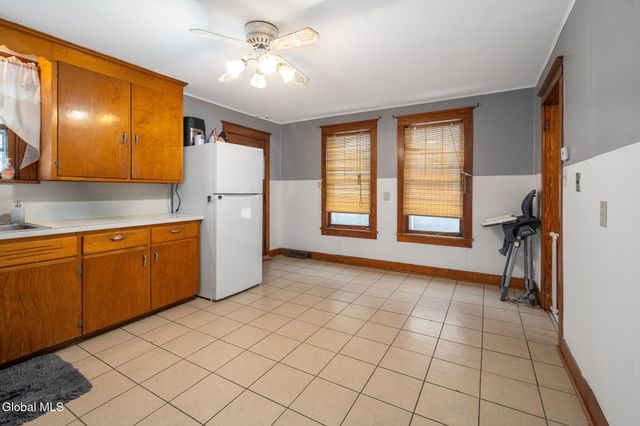 12 Harrison Avenue, Amsterdam, NY 12010