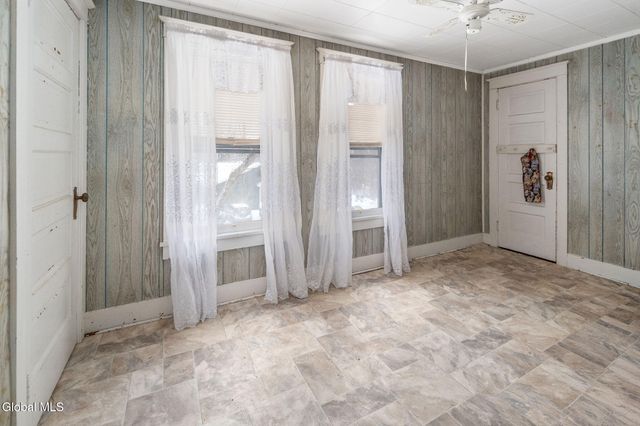 12 Harrison Avenue, Amsterdam, NY 12010