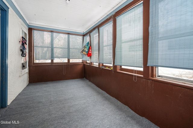 12 Harrison Avenue, Amsterdam, NY 12010