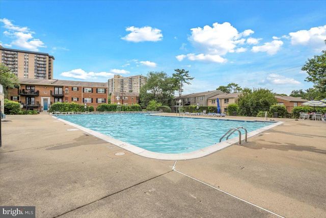 5904 MAYFLOWER CT, Alexandria, VA 22312