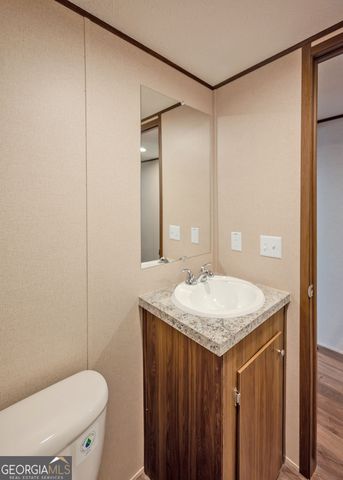 25 Soares Drive, Lavonia, GA 30553