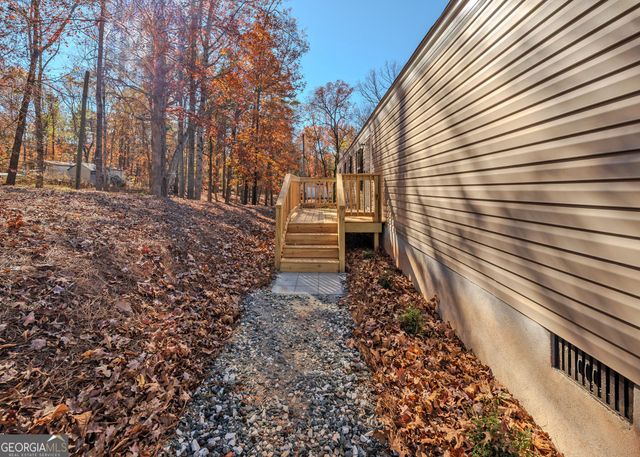 25 Soares Drive, Lavonia, GA 30553