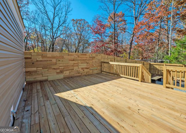 25 Soares Drive, Lavonia, GA 30553