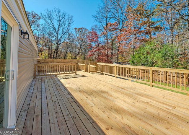 25 Soares Drive, Lavonia, GA 30553