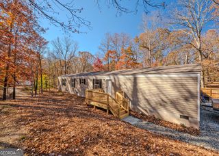 25 Soares Drive, Lavonia, GA 30553