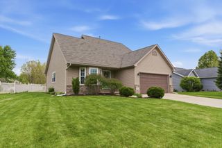 1406 Pine Creek Road, Valparaiso, IN 46383
