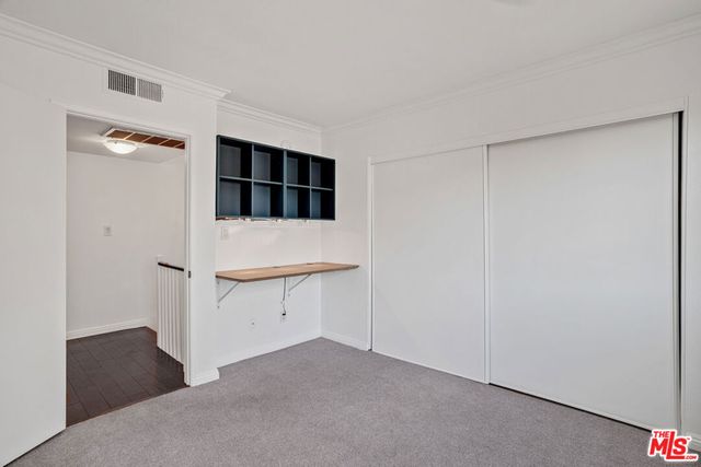 15002 Magnolia Boulevard 4, Sherman Oaks, CA 91403