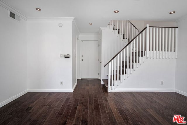 15002 Magnolia Boulevard 4, Sherman Oaks, CA 91403