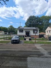 13160 S Forrestville Avenue, Chicago, IL 60827
