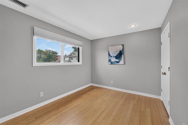 5019 Walnut Street E, Kansas City, MO 64112