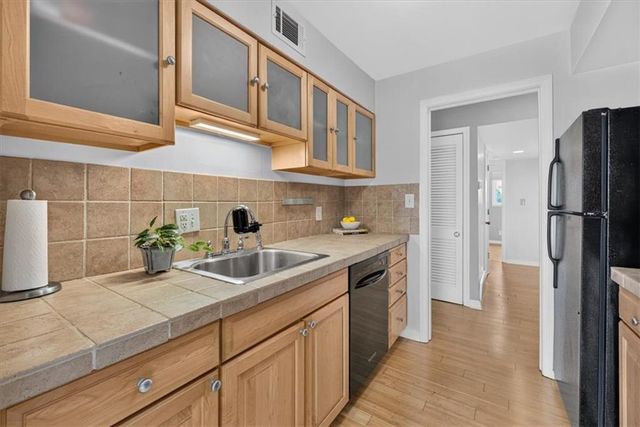 5019 Walnut Street E, Kansas City, MO 64112