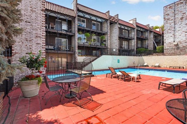 5019 Walnut Street E, Kansas City, MO 64112