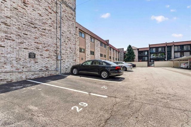 5019 Walnut Street E, Kansas City, MO 64112