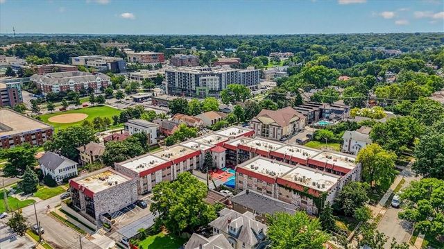 5019 Walnut Street E, Kansas City, MO 64112